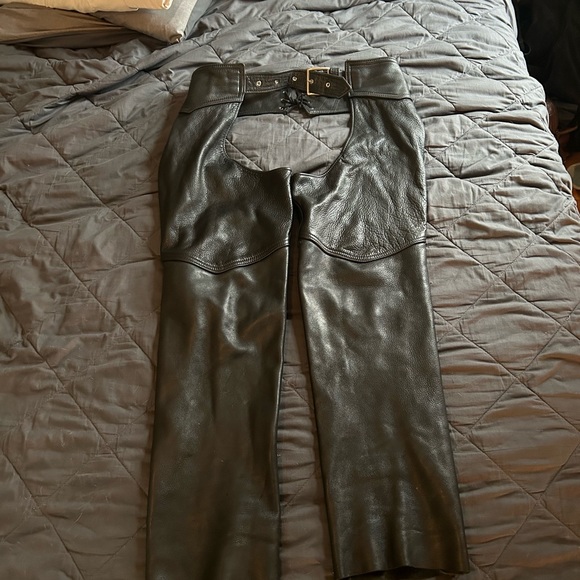 Kerr Men’s Leather Motorcycle Chaps - Picture 1 of 16
